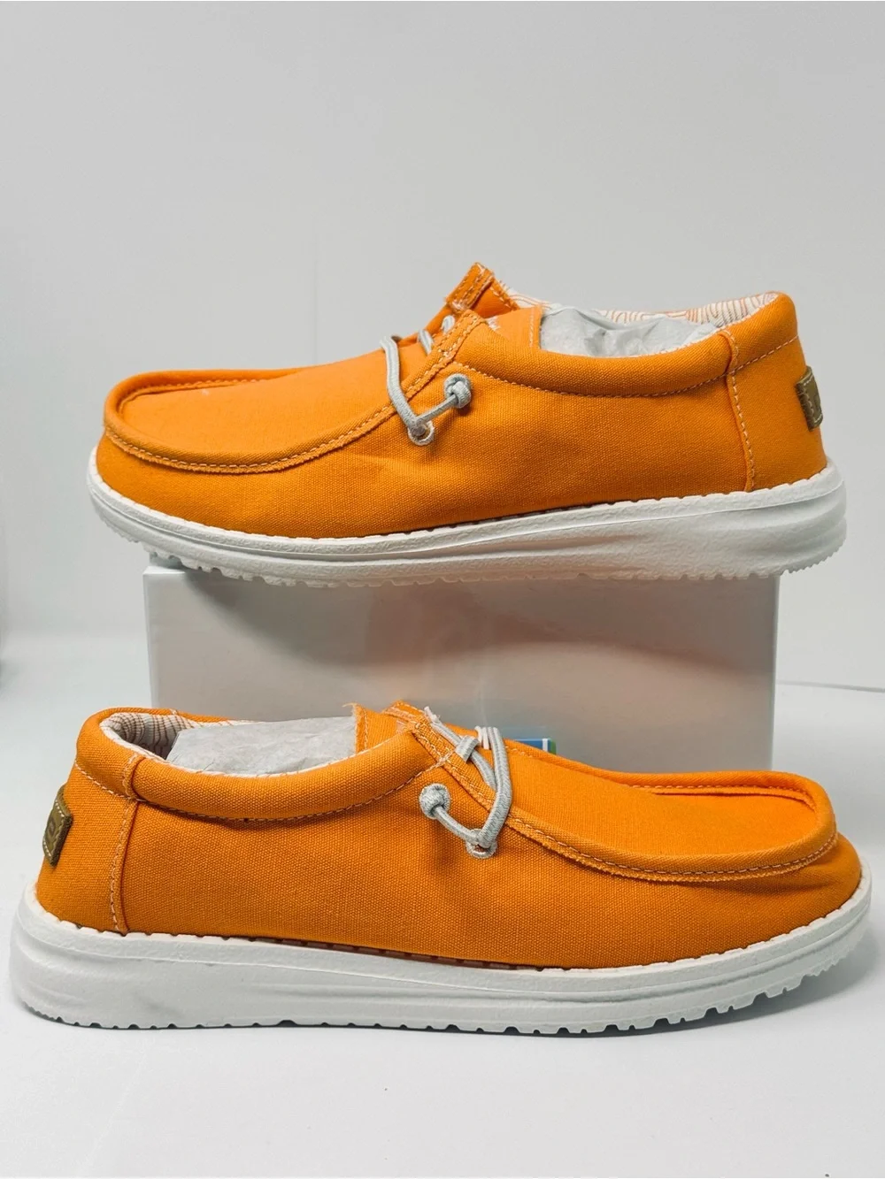 NEW Hey Dude Fiesta Orange Youth Size 5 Women Size 7 Canvas Casual Slip-Ons WTAG